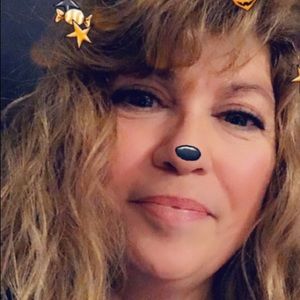 Meet your Posher, Crissy